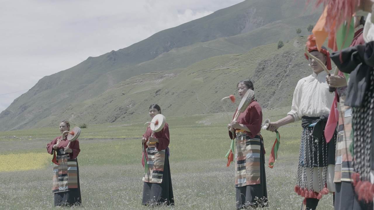 高原草地民族舞蹈