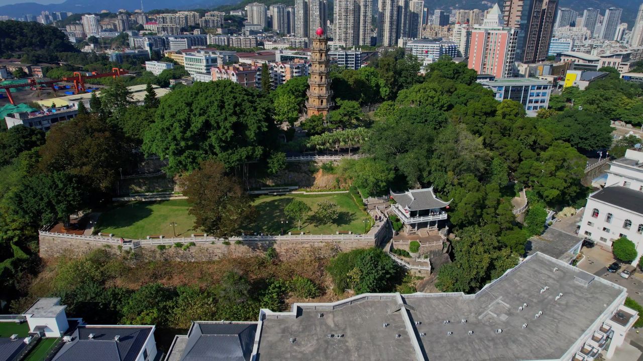 航拍福州罗星塔公园 3