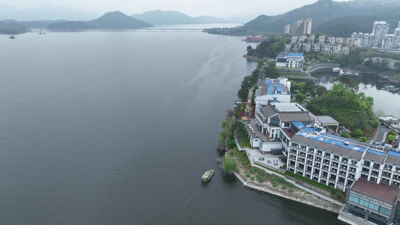4K航拍浙江千岛湖风景区 18