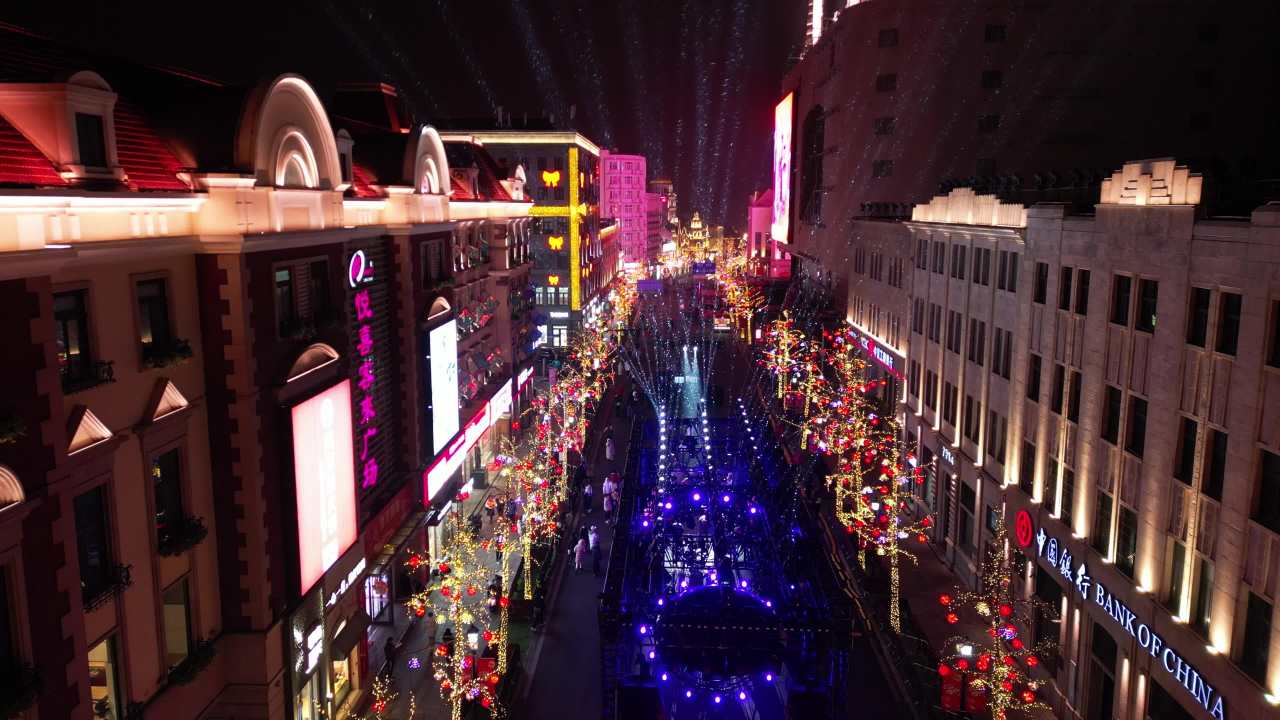 青岛老城区夜景中山路雪景航拍 5
