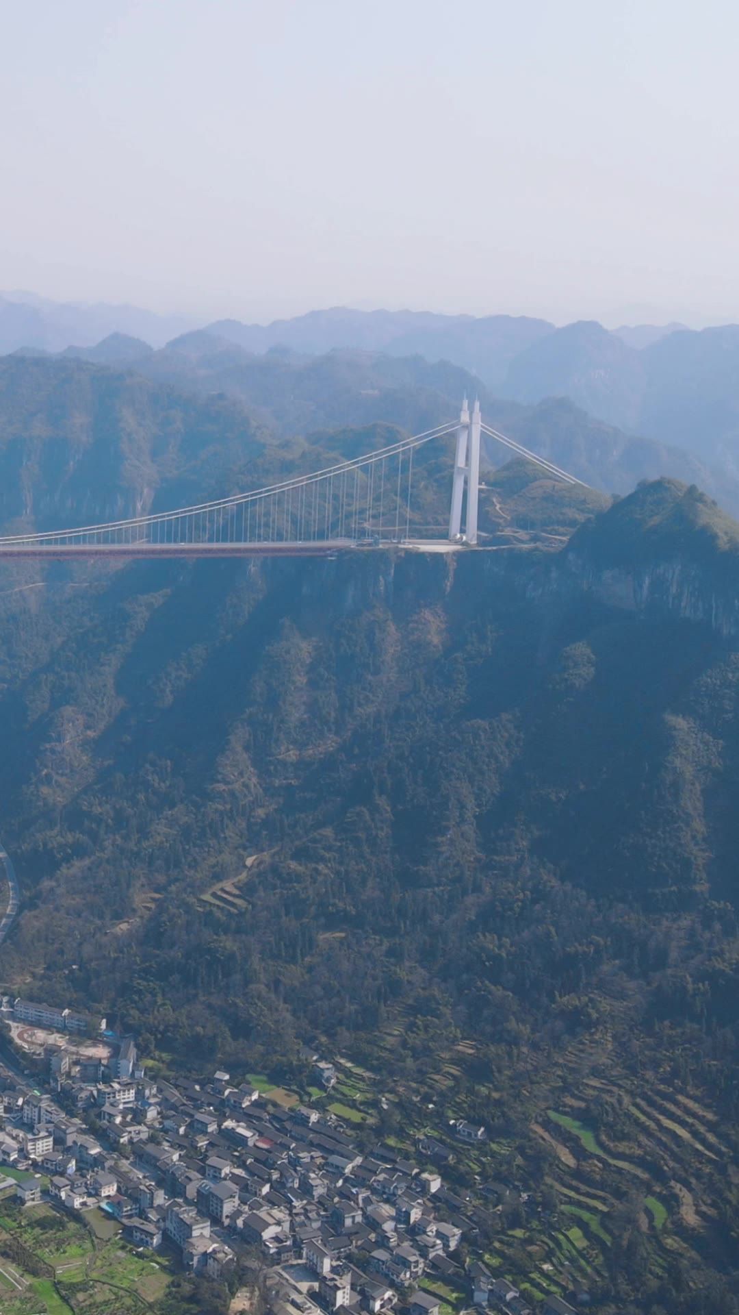 旅游景区世界第一悬索大桥矮寨大桥竖屏