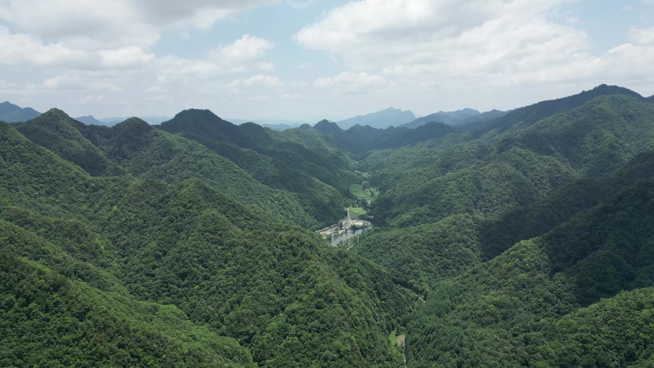 湖北神农架巴桃园4A景区航拍