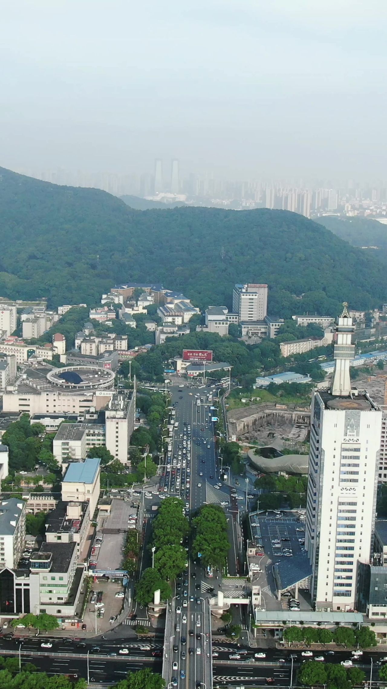 城市航拍湖南长沙城市交通竖屏 