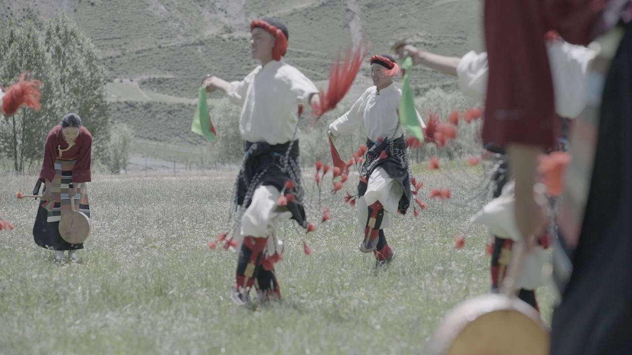 高原草地民族舞蹈