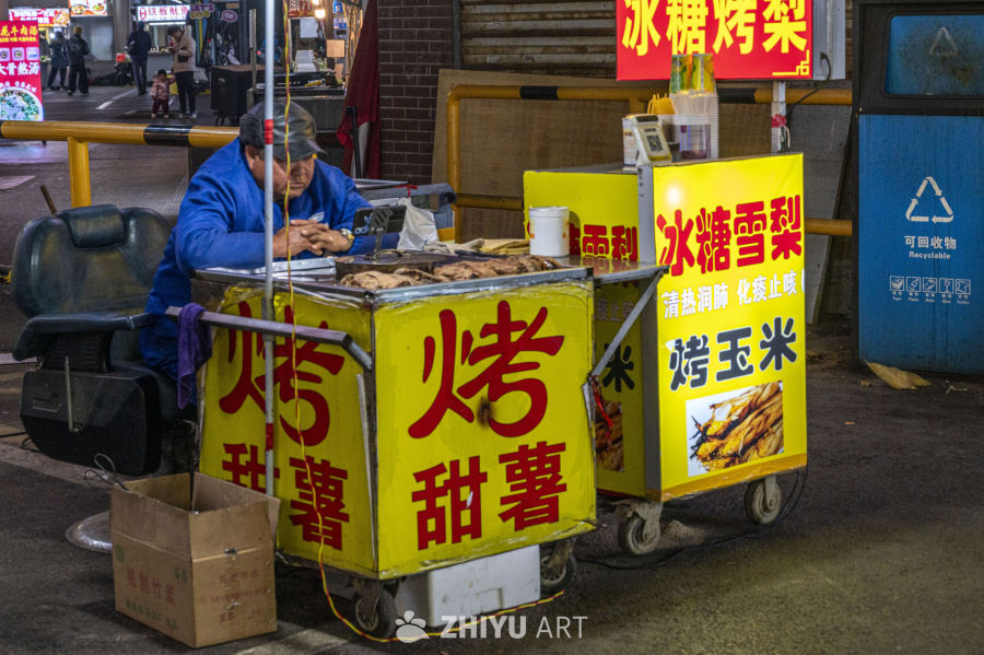 街头小吃人间烟火深夜食堂 46