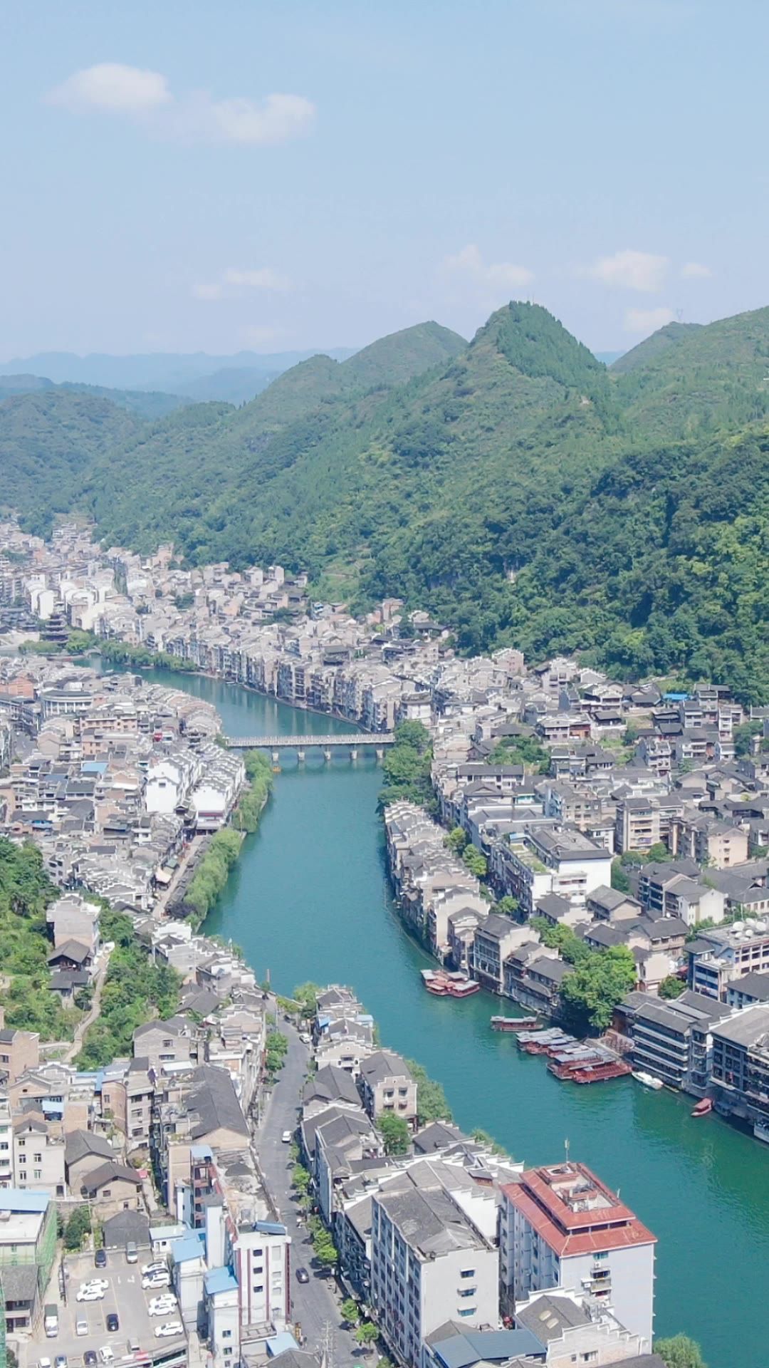 旅游景区贵州镇远古镇竖屏航拍