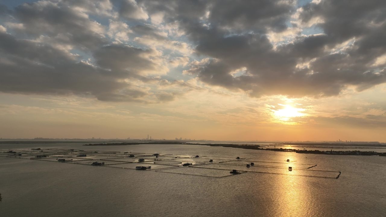 航拍苏州阳澄湖日落大景 2