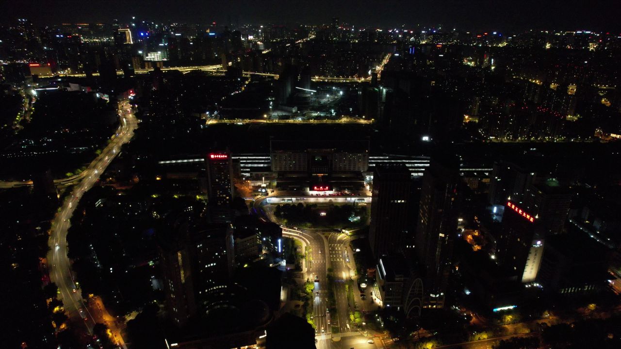 浙江杭州城市夜景灯光交通车两行驶航拍 