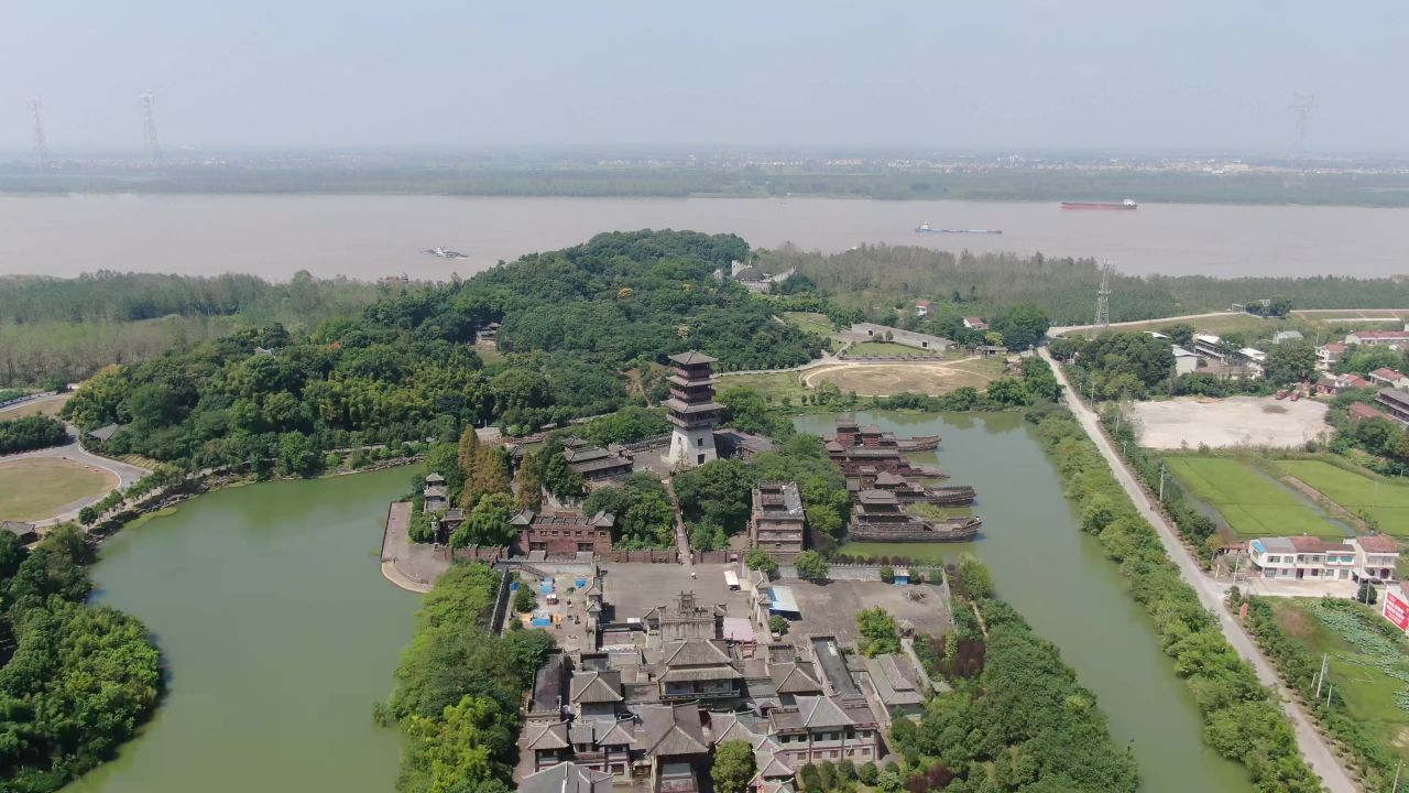 湖北赤壁三国古战场风景航拍  