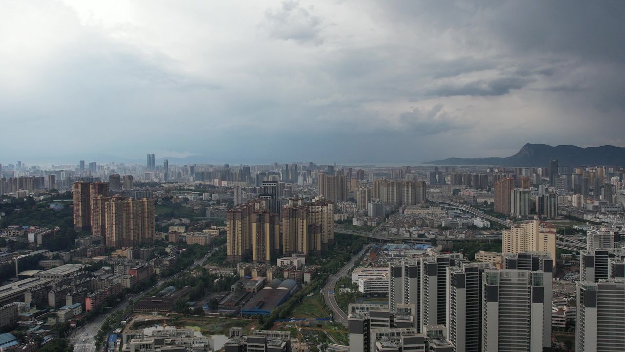 昆明暴雨前拍摄