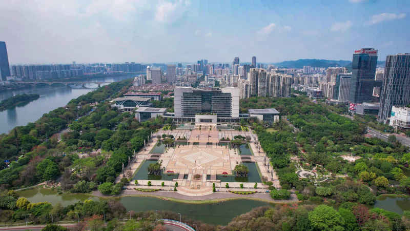 航拍广西柳州市政府市民广场  