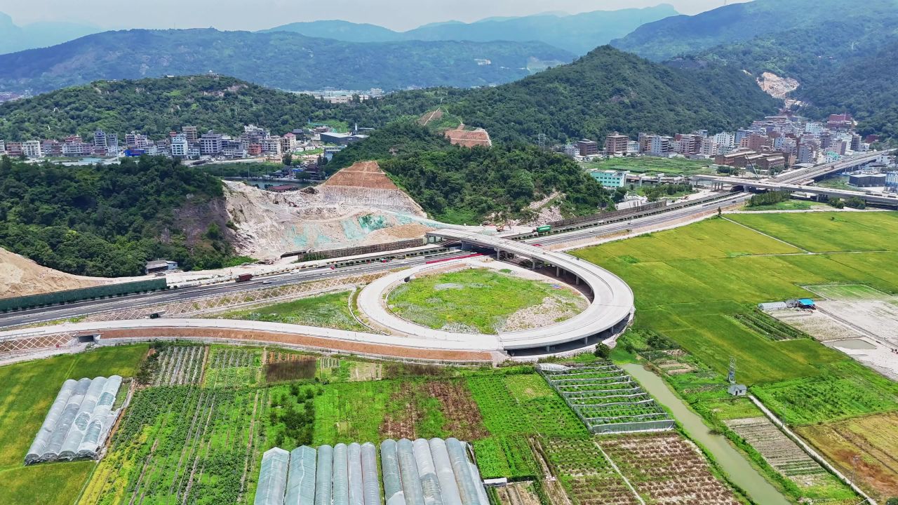 甬台温高速柳市互通建设 1