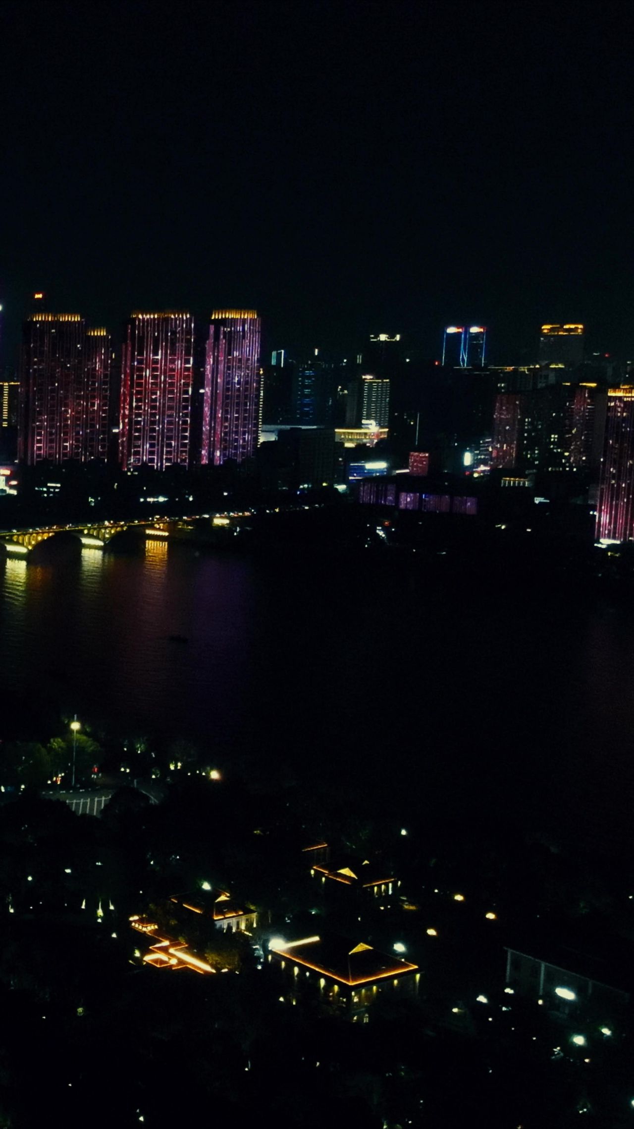 湖南长沙城市夜景竖屏航拍