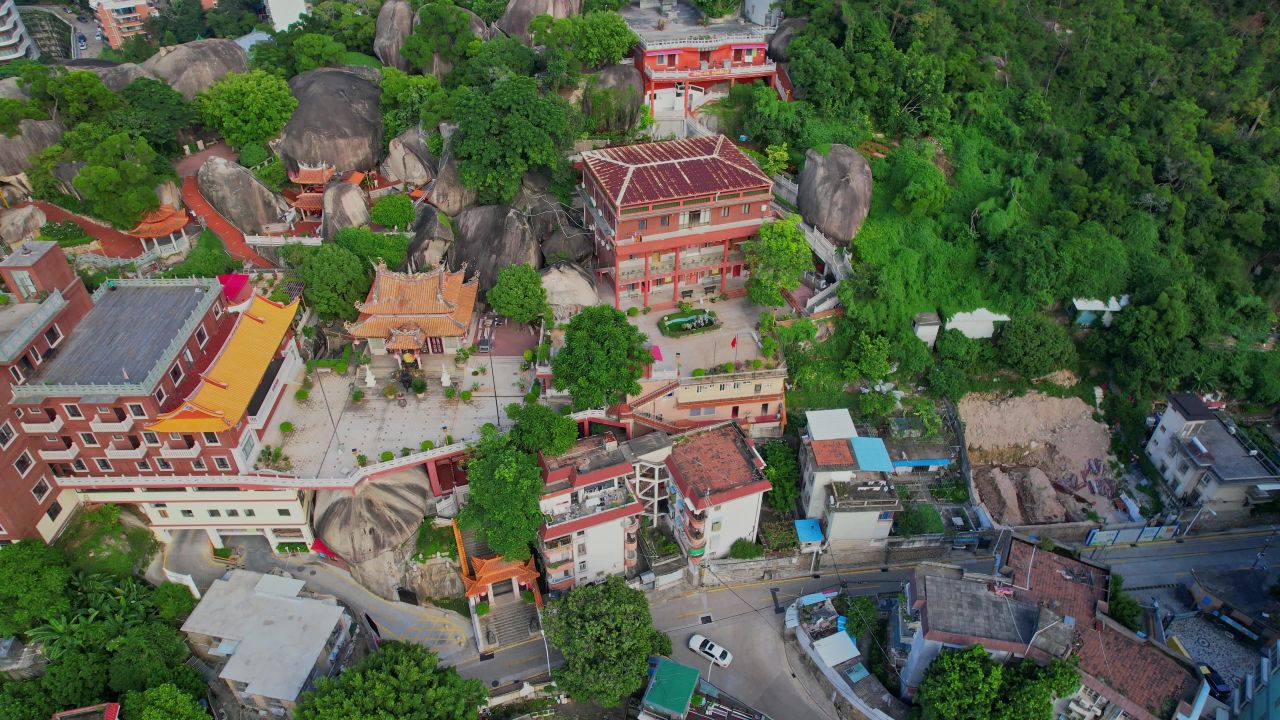 航拍厦门白鹿洞寺景观