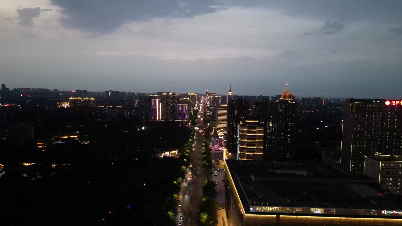 航拍淄博城市夜景柳泉路
