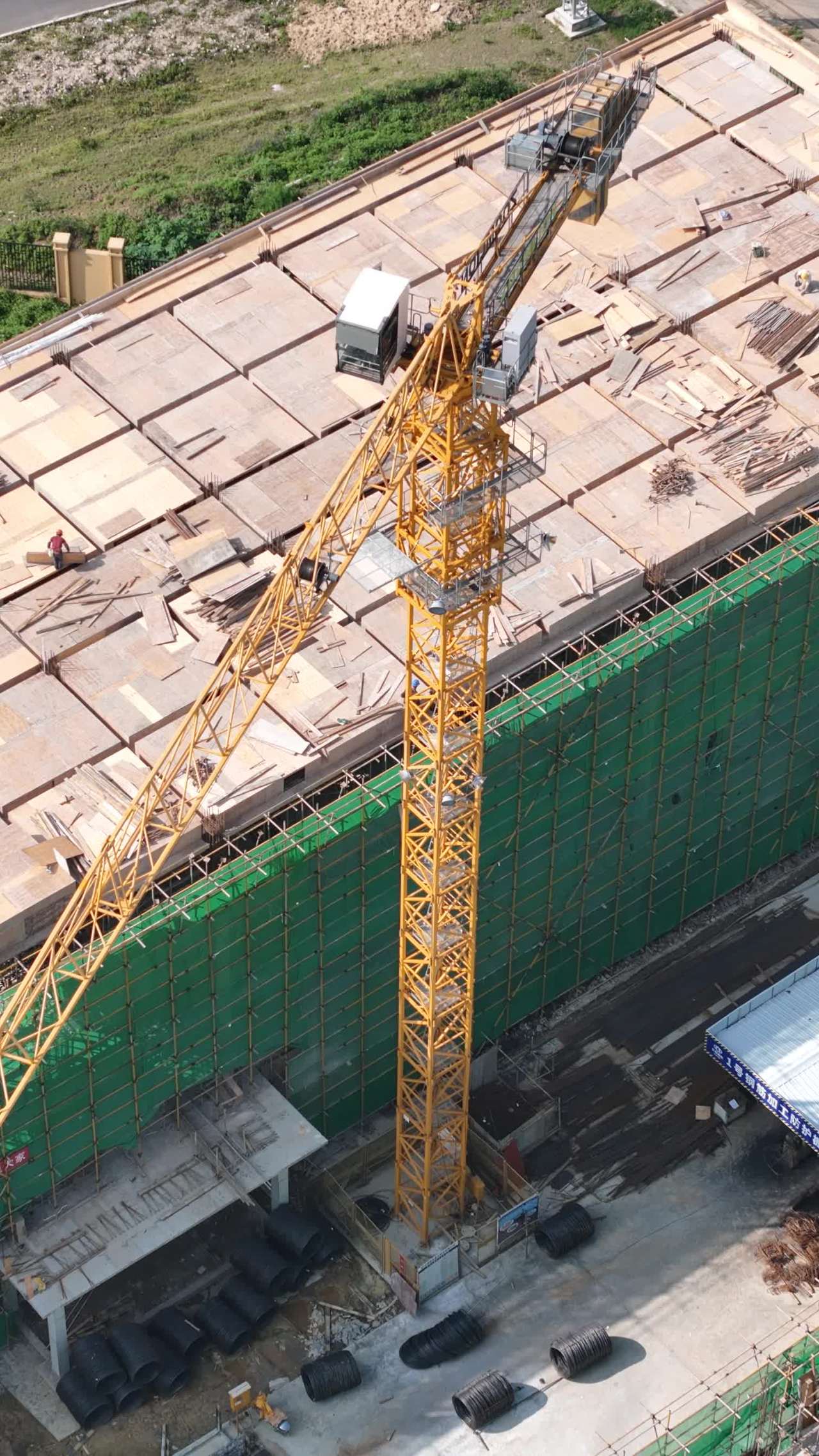 繁忙的建筑工地