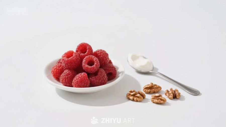 新鲜覆盆子配酸奶与核桃 614