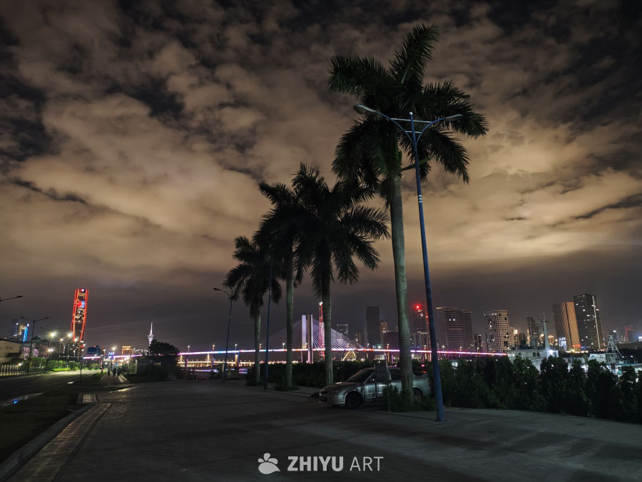 夜幕下的城市风光