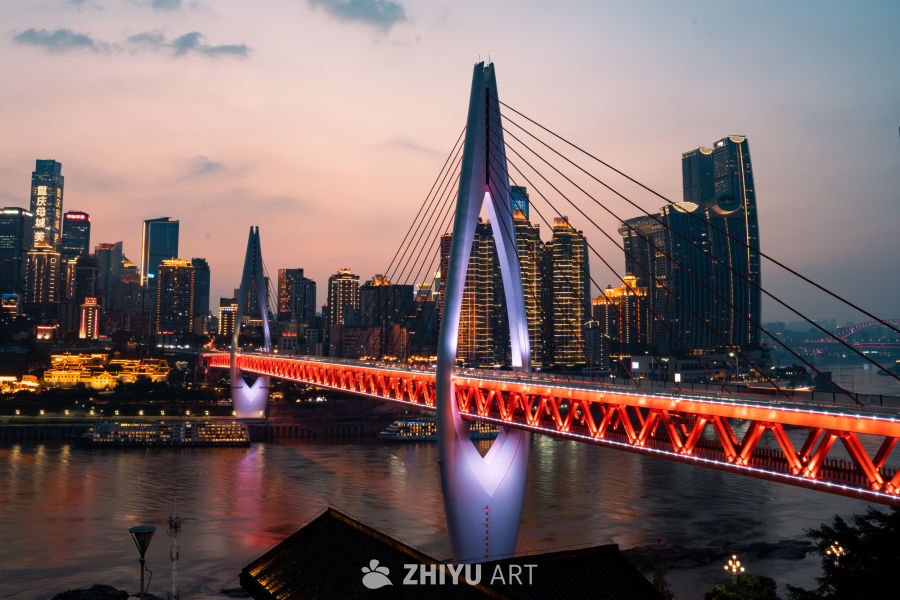 重庆的东水门长江大桥