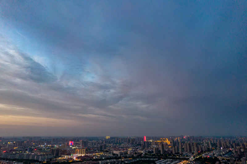 山东聊城城市日落晚霞夜幕降临航拍摄影图