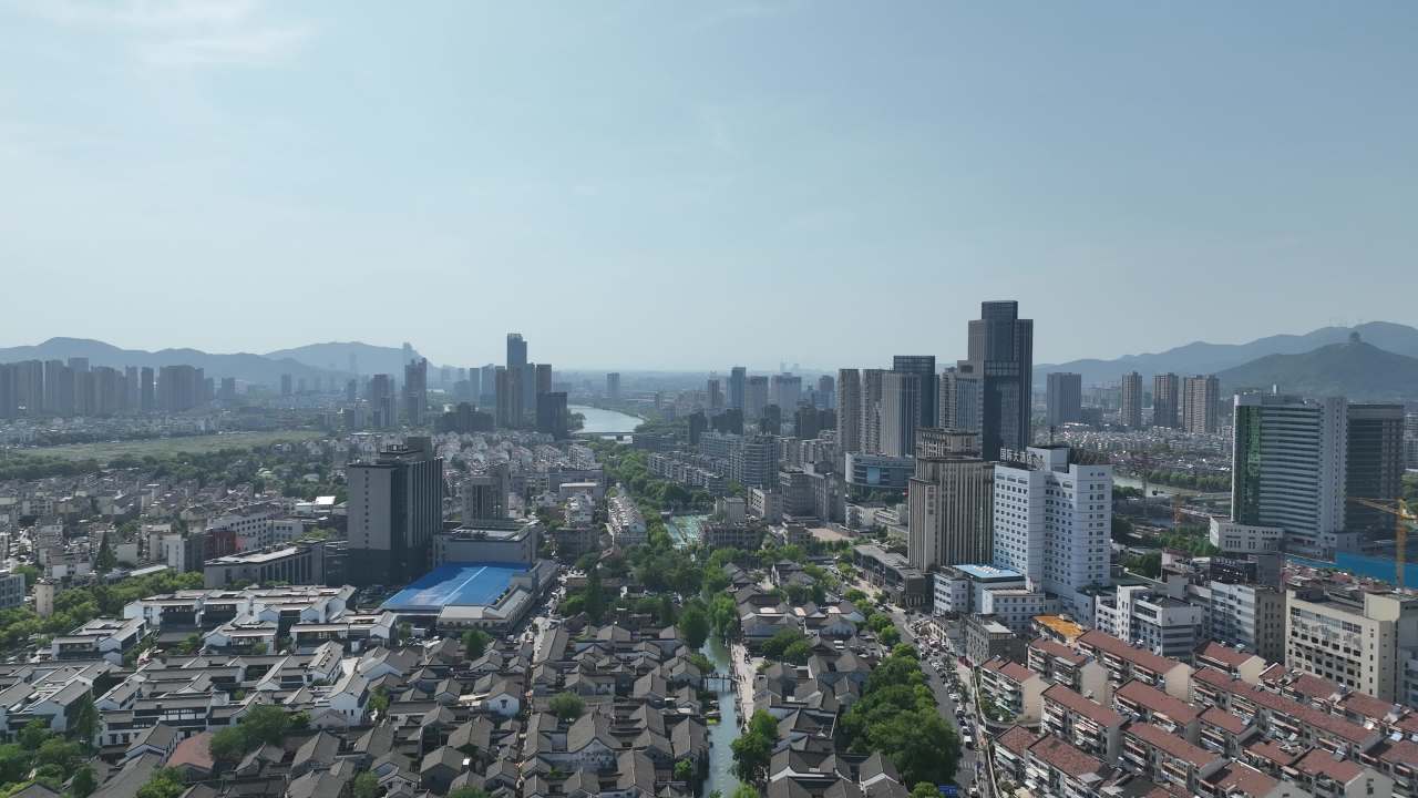 4K航拍浙江湖州城市建筑风光大景 7