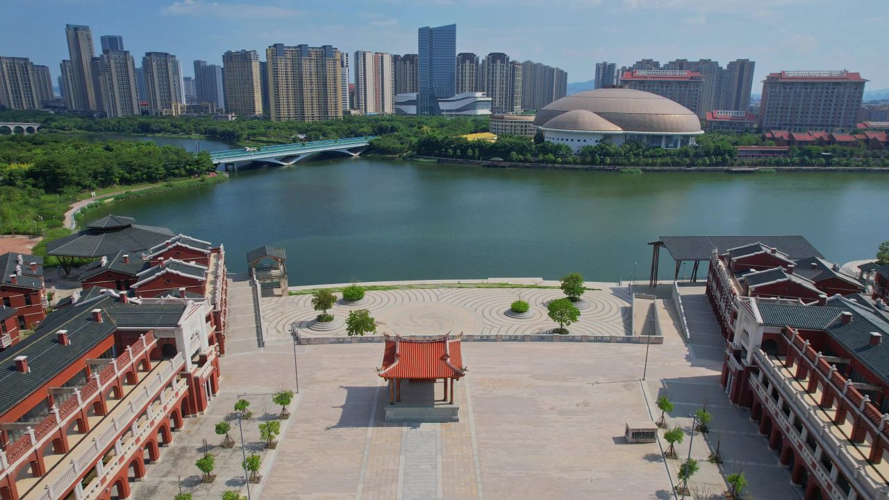 航拍厦门大明广场