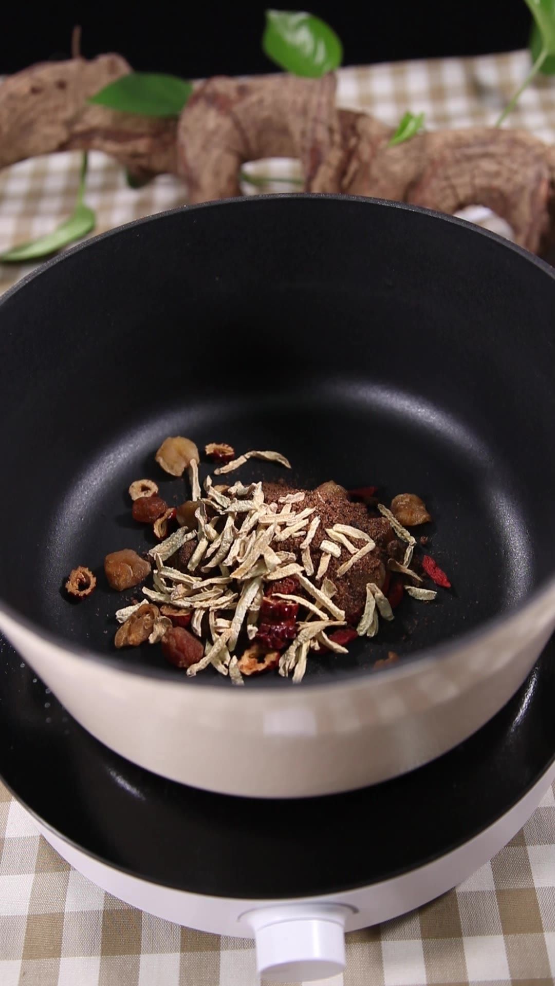 红豆 薏米 鸡蛋
