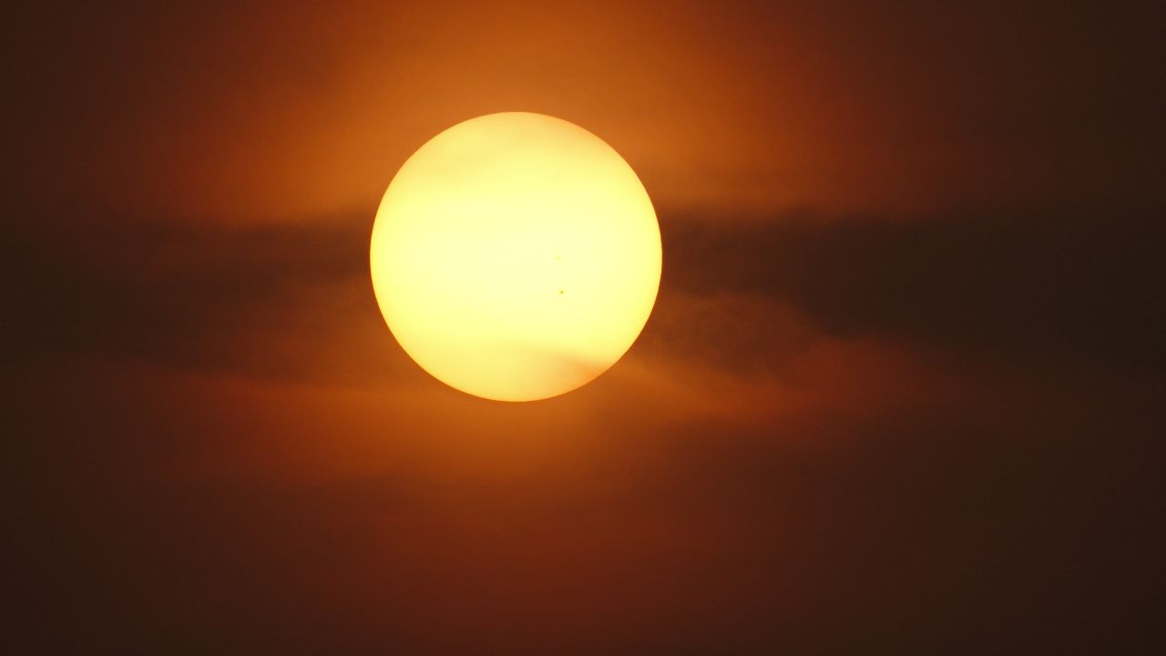 日落西山太阳下山延时摄影长焦特写 24
