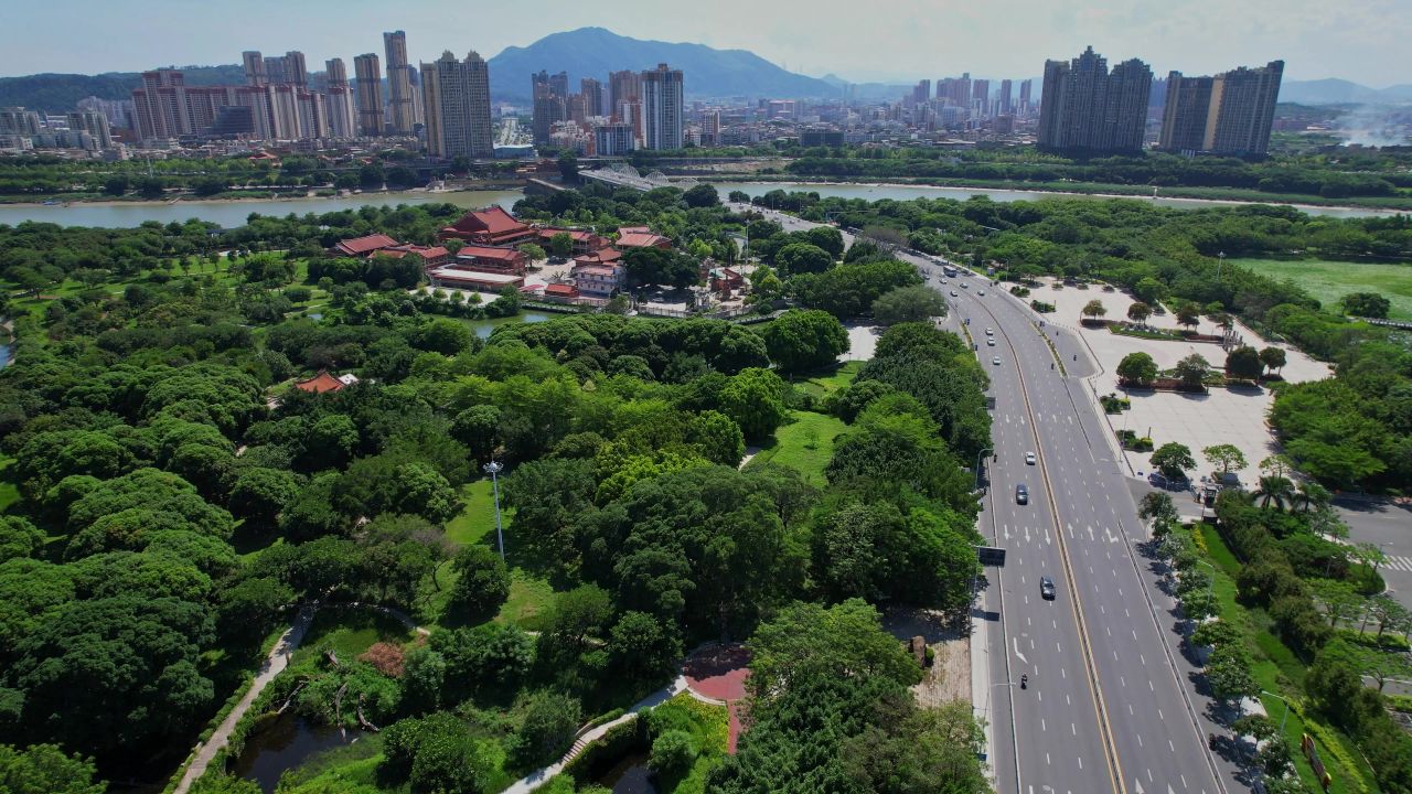 航拍泉州石笋公园景观