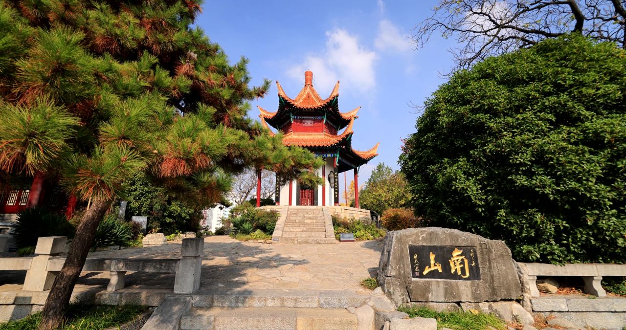 实拍8k徐州戏马台南山