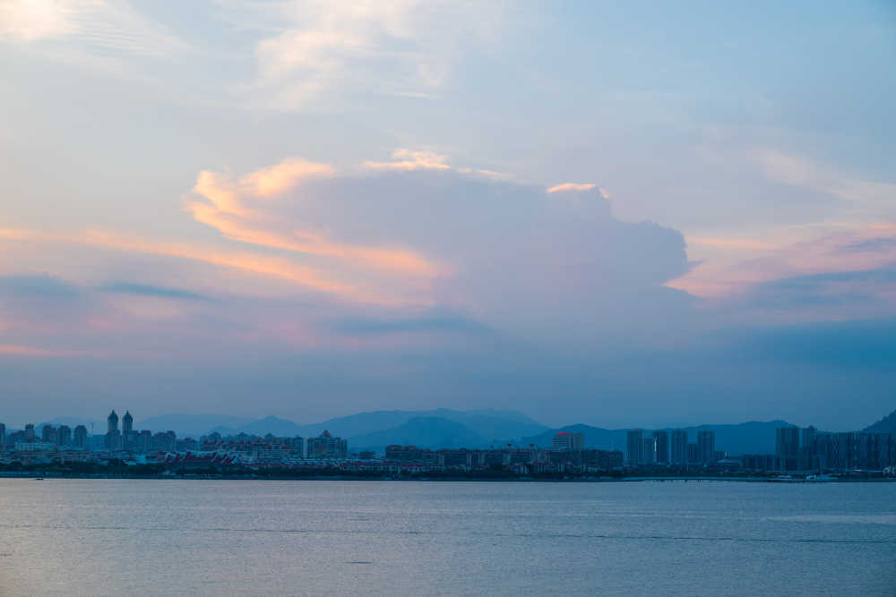 大海赴约