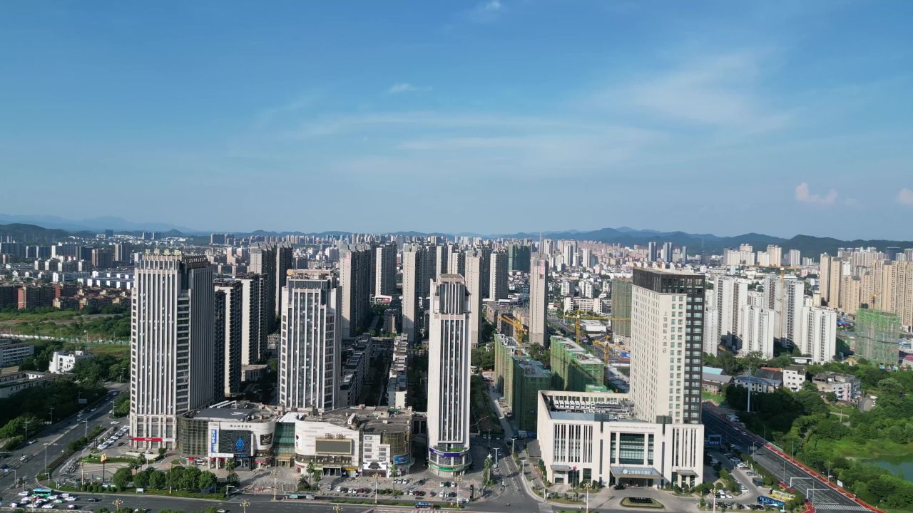 航拍江西上饶星河国际