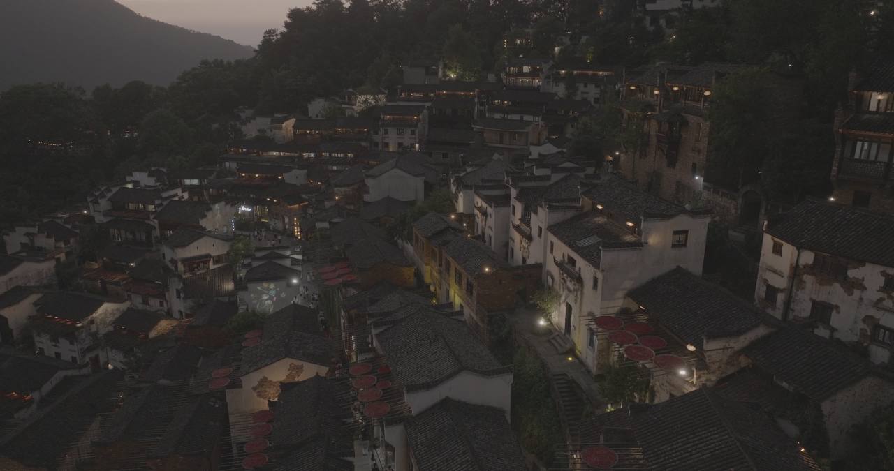 古村落夜色