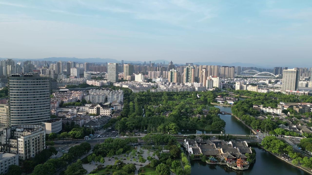 航拍浙江宁波天一阁月湖景区