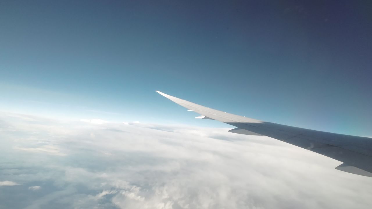 飞机飞行