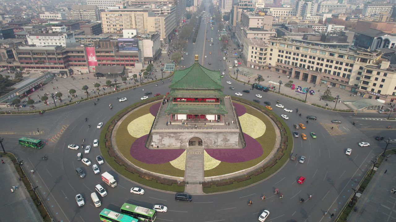  西安钟楼著名旅游景点地标建筑