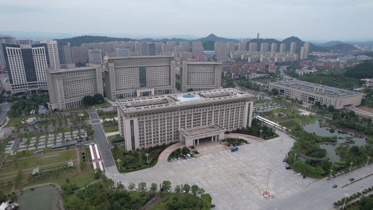 宏伟城市建筑群航拍