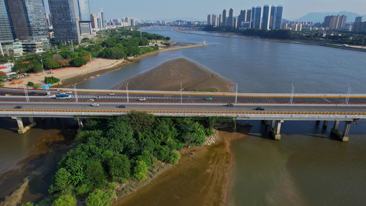 航拍福州金山大桥景观 3