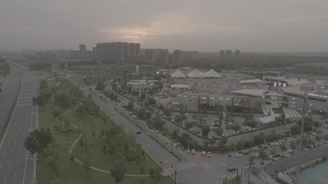 城市黄昏全景