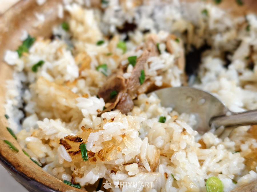 砂锅腊肉饭