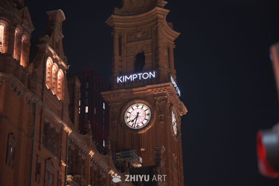 夜晚的曼彻斯特