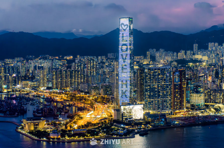 香港夜景：灯火辉煌的城市