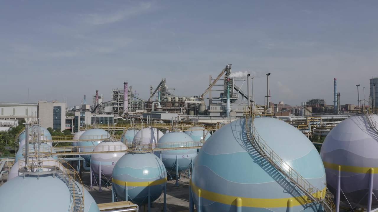 炼油化工厂
