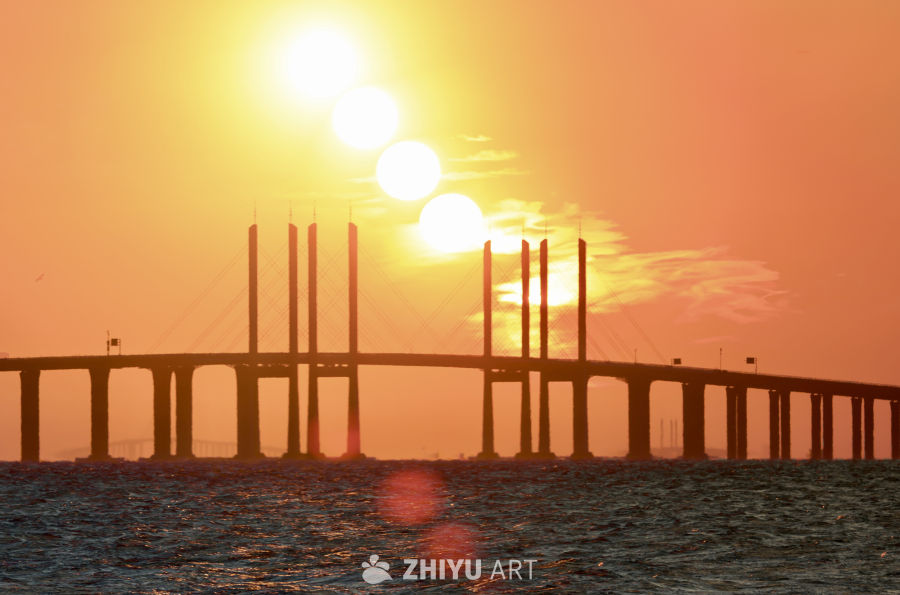 青岛胶州湾大桥悬日