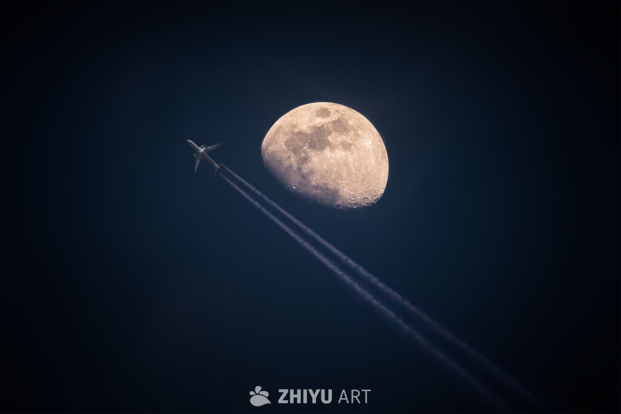 飞机临月