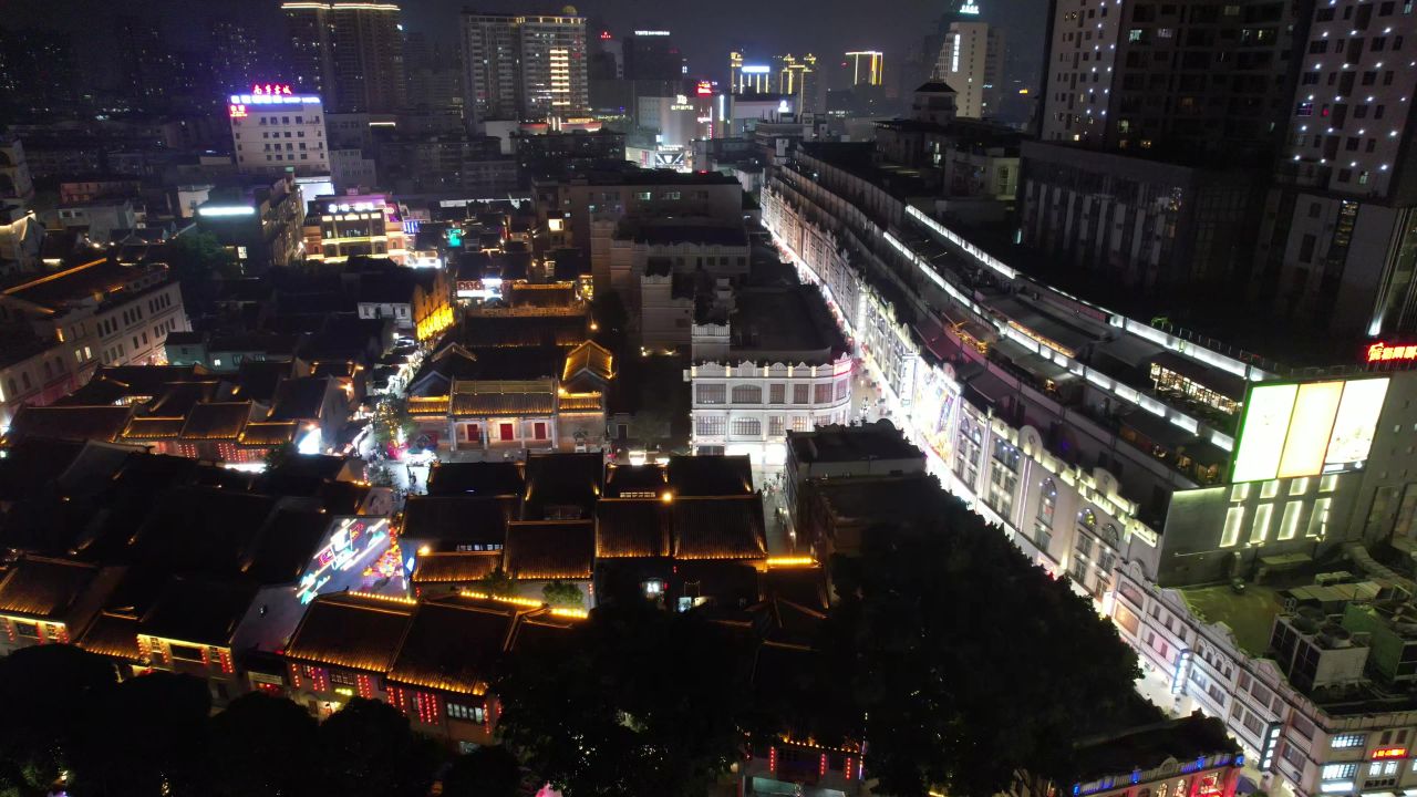 南宁三街两巷历史文化街区夜景