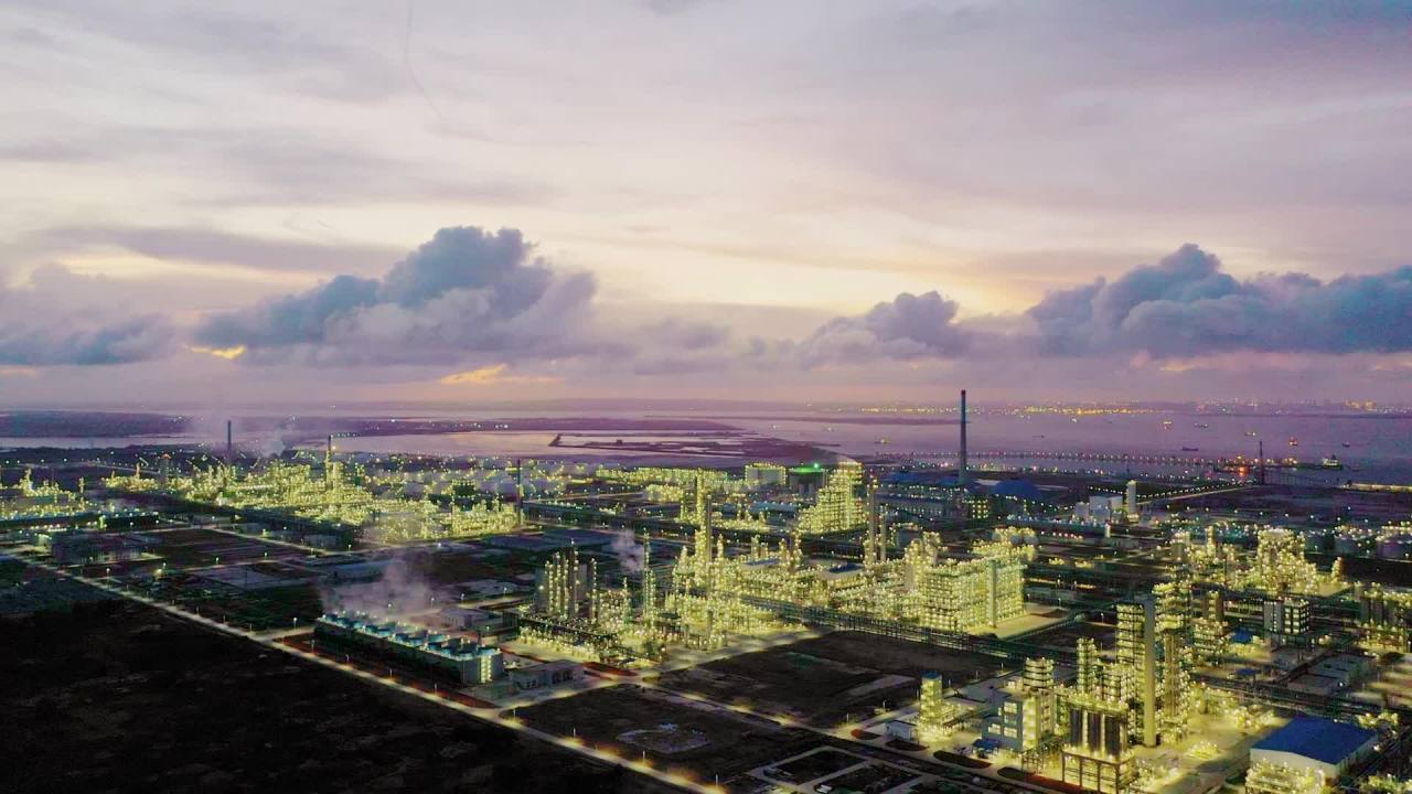 炼油化工厂