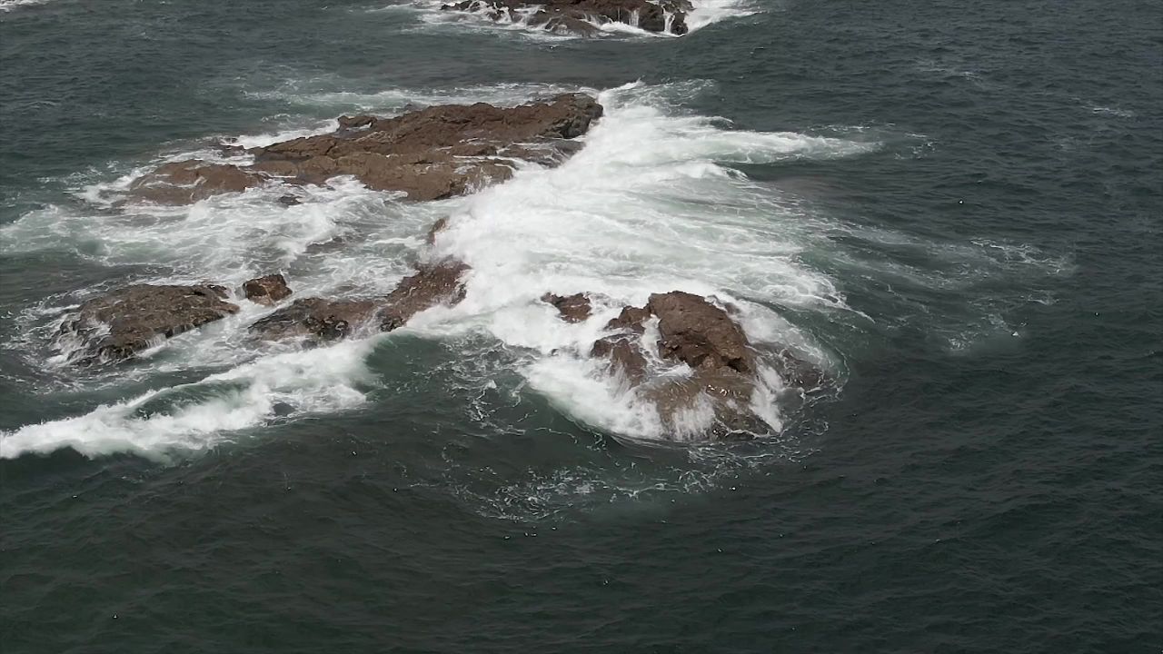 海波礁浅滩岩石