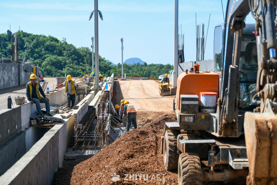 铁路工人的坚守 2