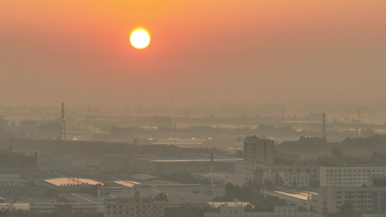 夕阳下的城市
